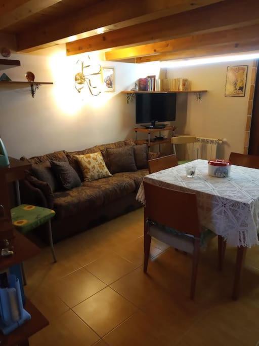 זפראנה אטניאה Loft Sotto Il Vulcano, Con Posto Auto Privato מראה חיצוני תמונה